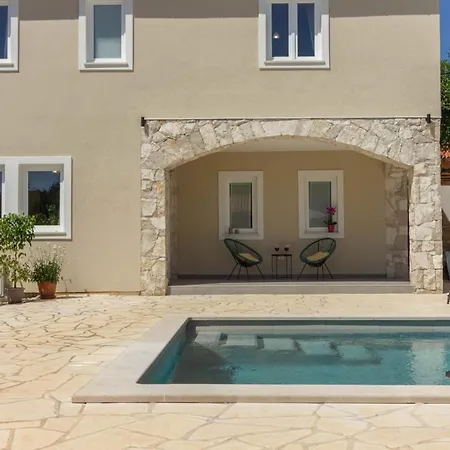Beautiful Stora Kuca With Private Pool In Labin - Rabac Krapan