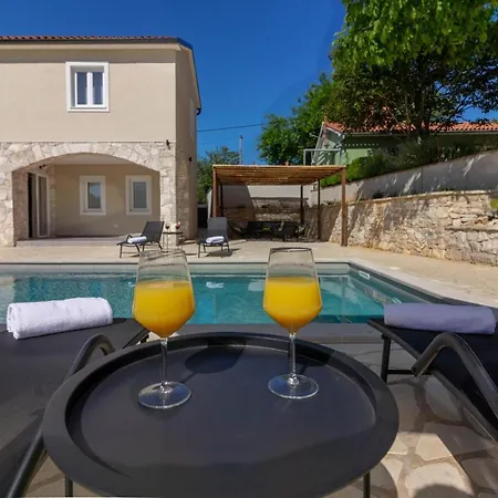 Beautiful Stora Kuca With Private Pool In Labin - Rabac Krapan