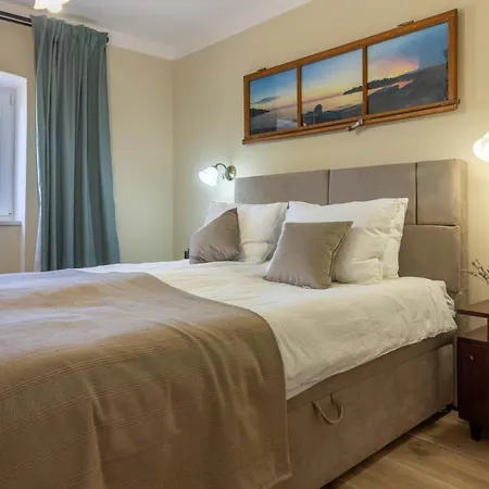 Beautiful Stora Kuca With Private Pool In Labin - Rabac